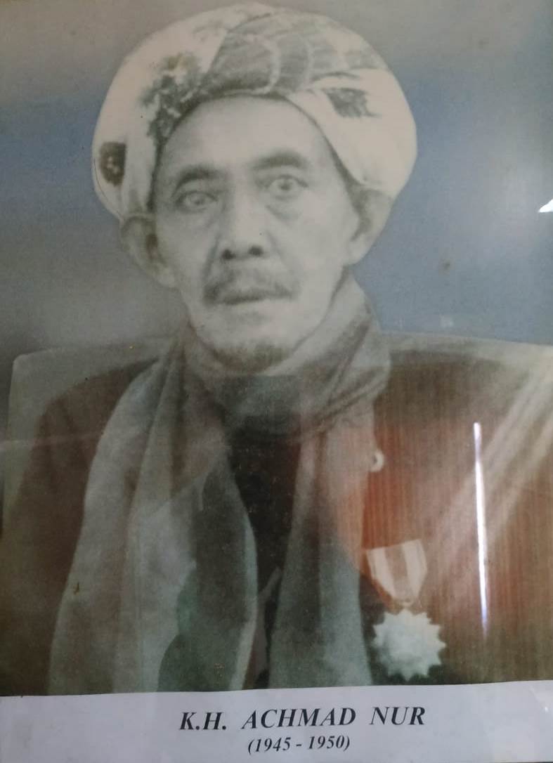 01 Ahmad Nur