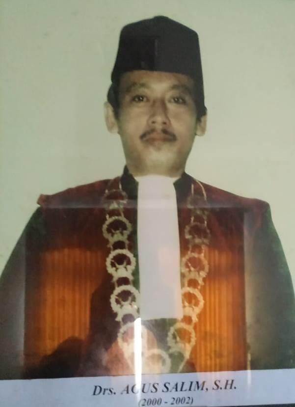 04 Agus Salim