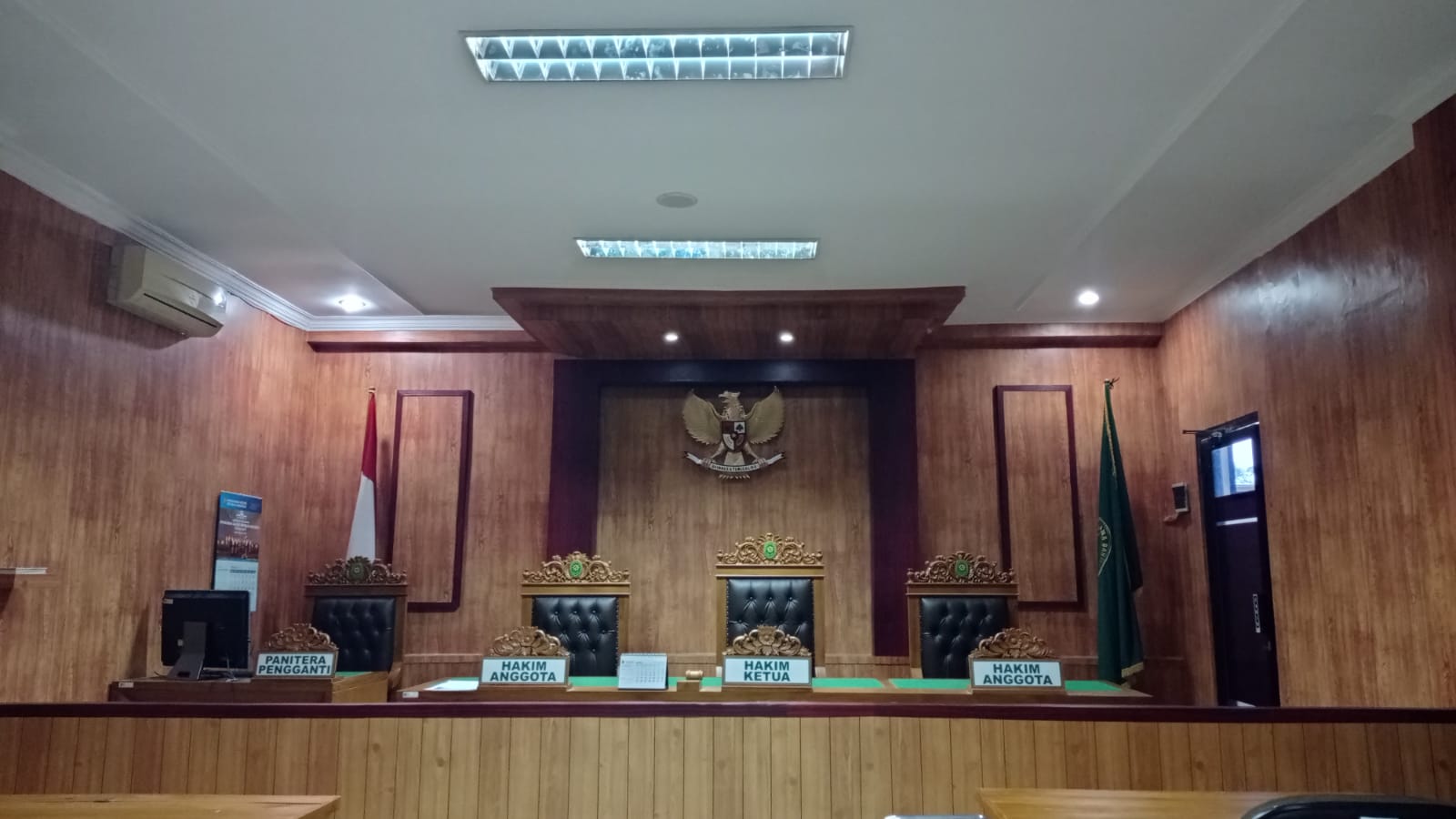 ruang sidang
