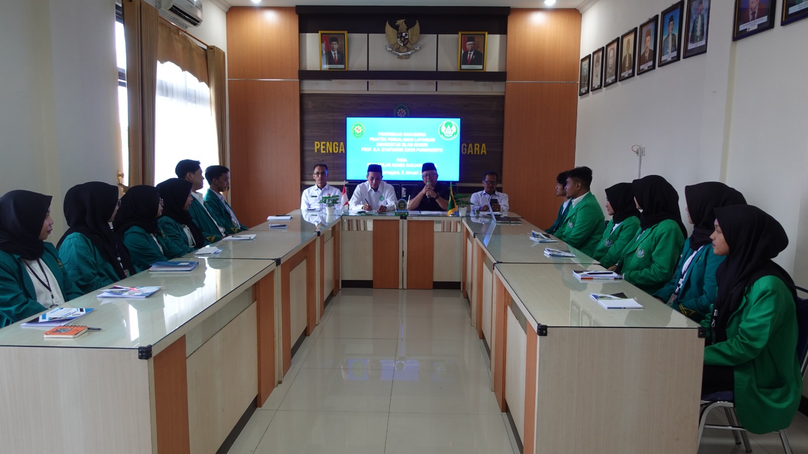 uin3