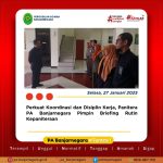 Perkuat Koordinasi dan Disiplin Kerja, Panitera PA Banjarnegara Pimpin Briefing Rutin Kepaniteraan