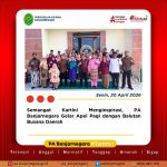 Semangat Kartini Menginspirasi, PA Banjarnegara Gelar Apel Pagi dengan Balutan Busana Daerah